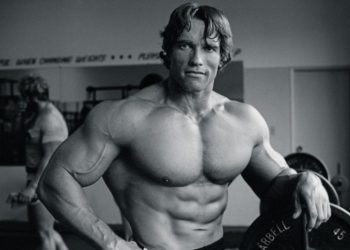 Arnold Golden Six eli kultainen kuusikko on oiva ohjelma aloittelijalle