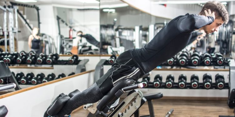 Selänojennus selkäliike